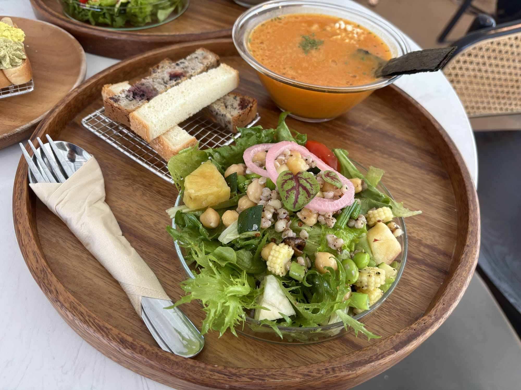 【食記】高雄鼓山 SO UP 輕食館｜內惟藝術中心裡的無麩質輕食驚喜