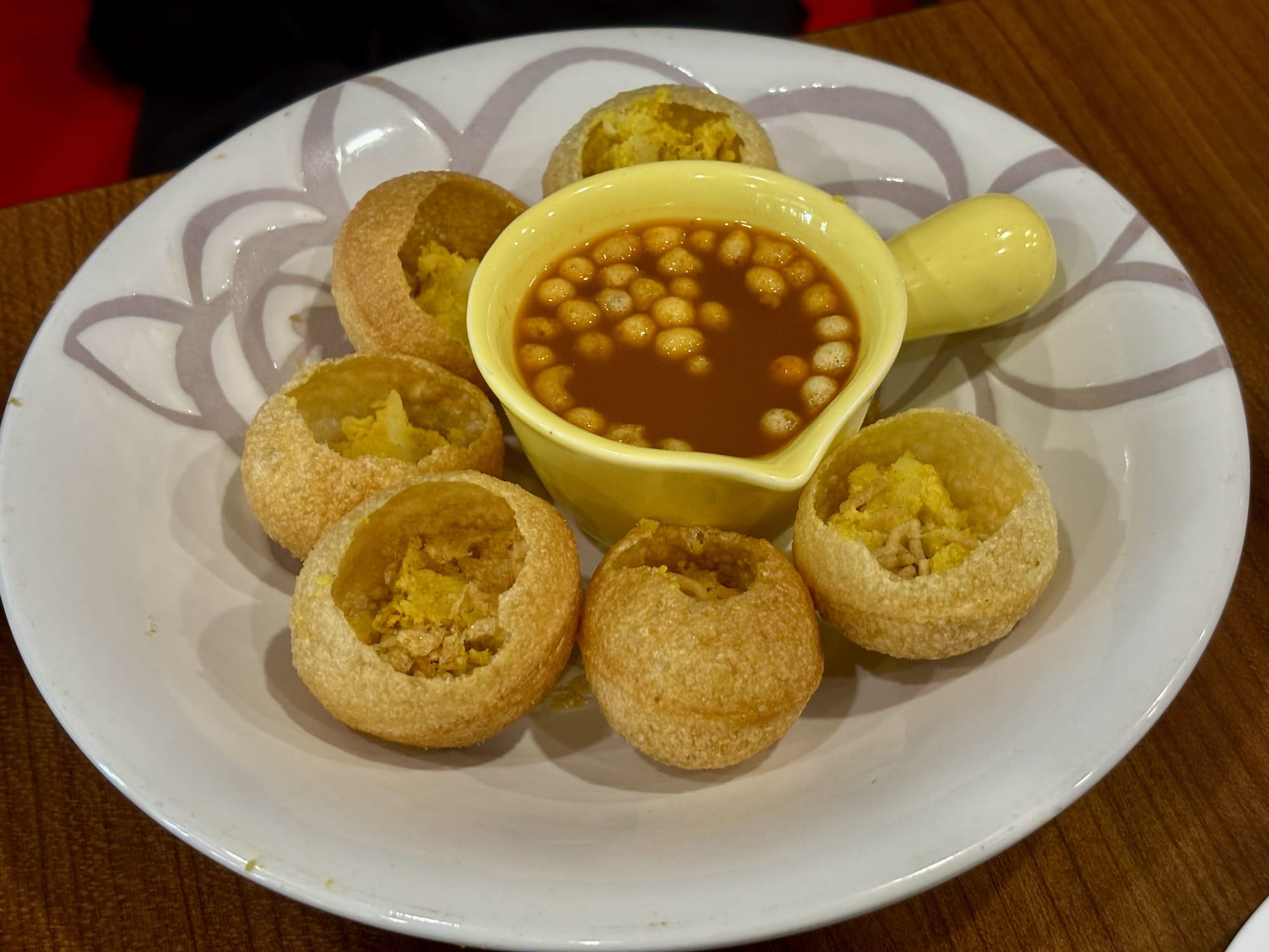 【食記】高雄鼓山 都瓦哩印度廚房酒館｜由香料引路的味覺探險