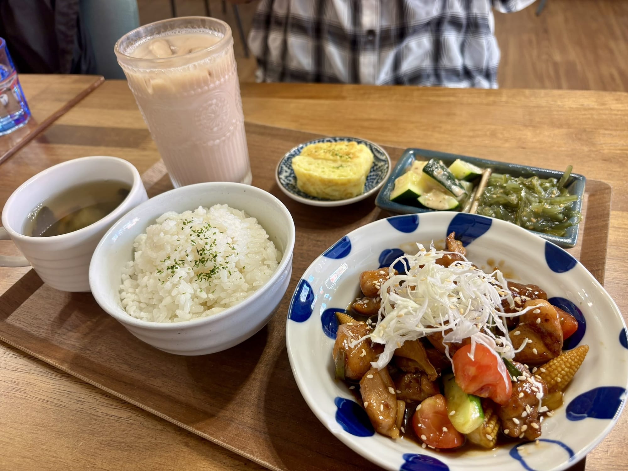 【食記】高雄前鎮 果裹食務所 ｜ 藏在樸實日常裡的細膩滋味